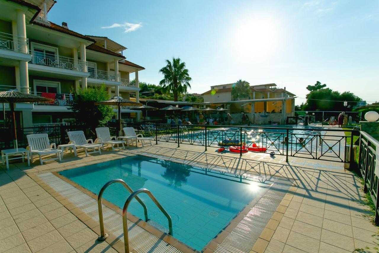 Golden Residence Family Resort Pefkochori Luaran gambar