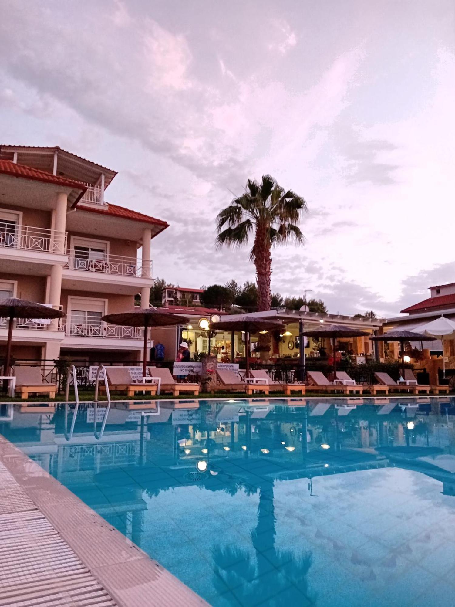 Golden Residence Family Resort Pefkochori Luaran gambar
